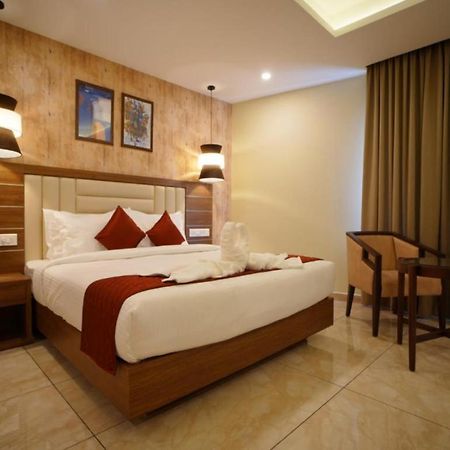 Hotel Delight Bombay Esterno foto